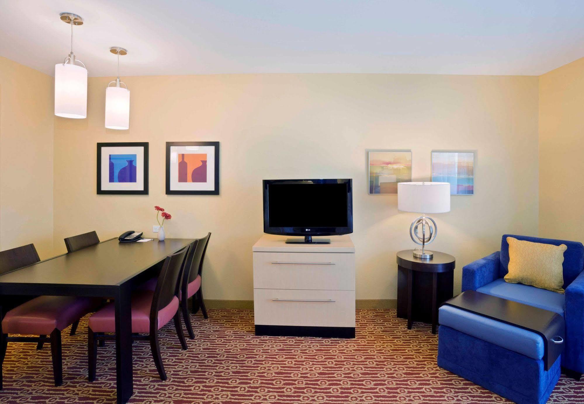 Towneplace Suites Энн-Арбор Экстерьер фото
